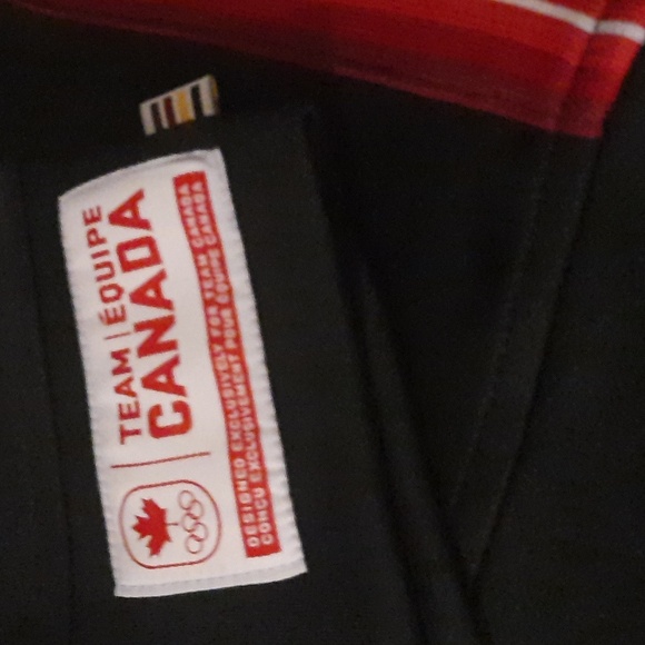 Hudson Bay Olympic Team Canada Black Top with Red & White Stripe on Sleeves. NWT - Picture 6 of 6